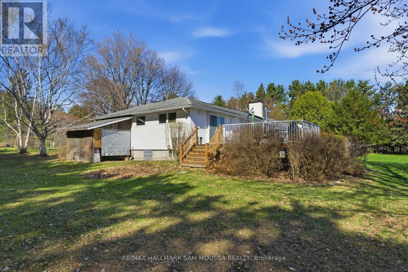 122 COLONEL NICHOLSON LANE - 42