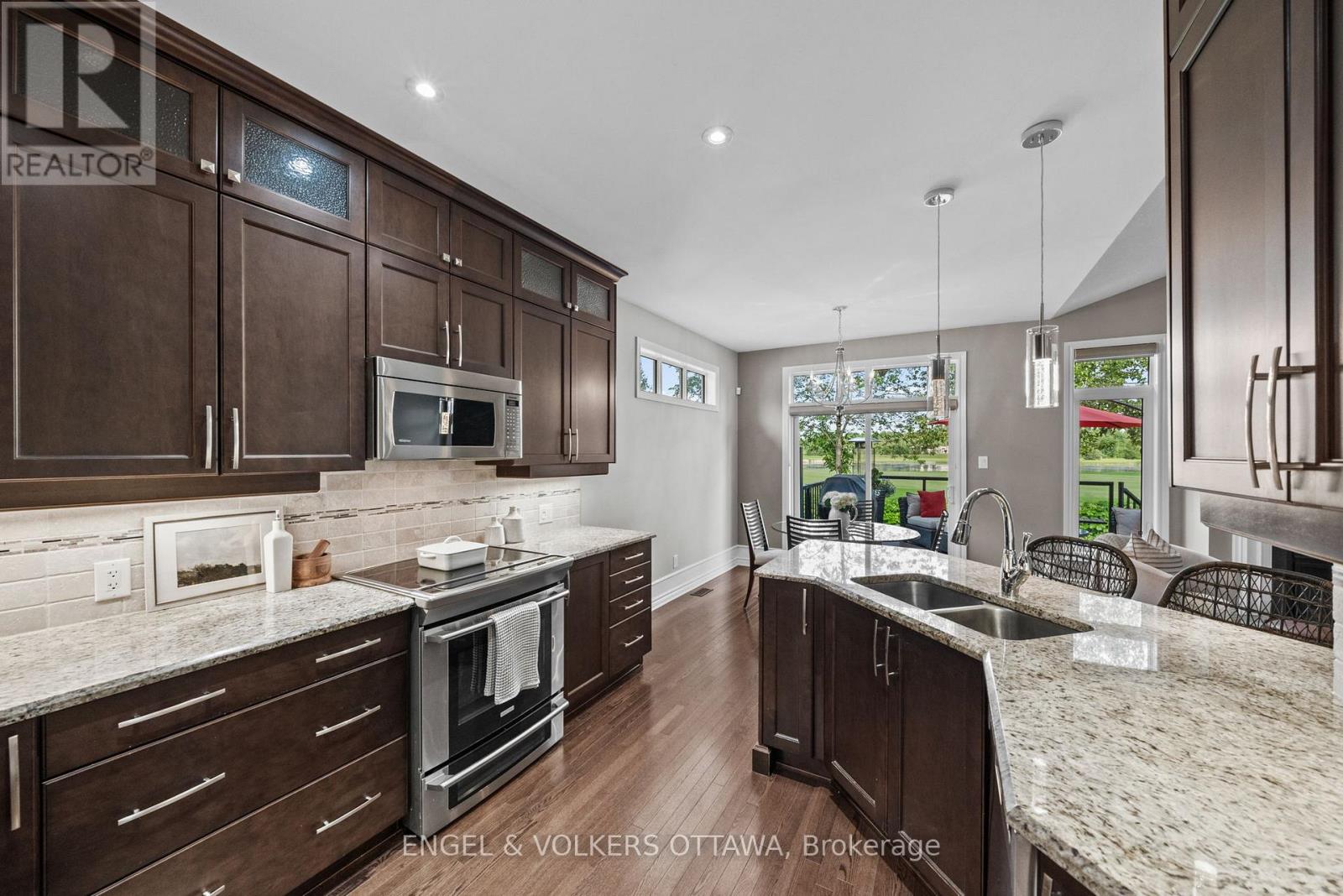 112 EQUINELLE DRIVE - Image 17