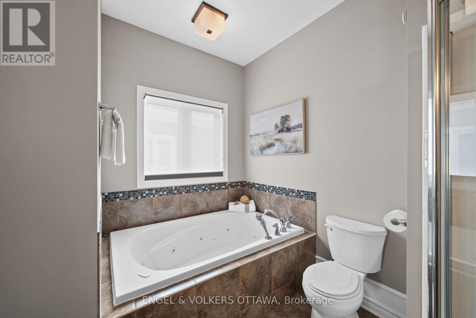 112 EQUINELLE DRIVE - Image 23