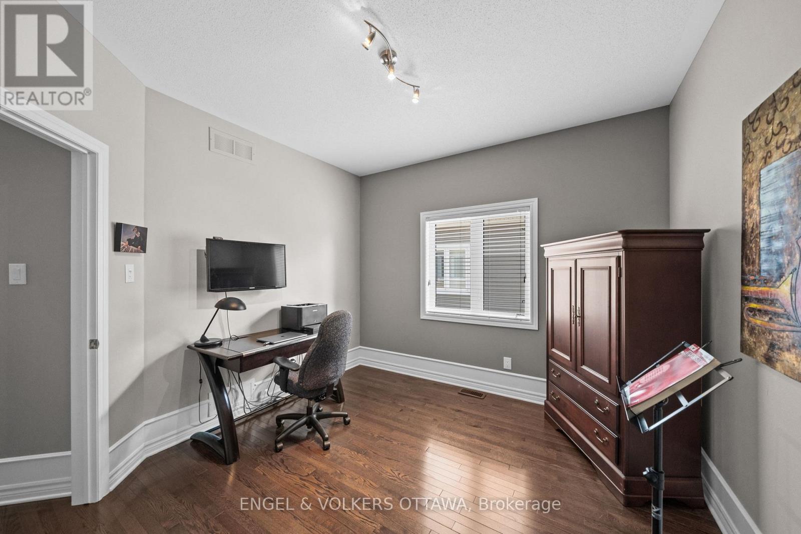 112 EQUINELLE DRIVE - Image 27