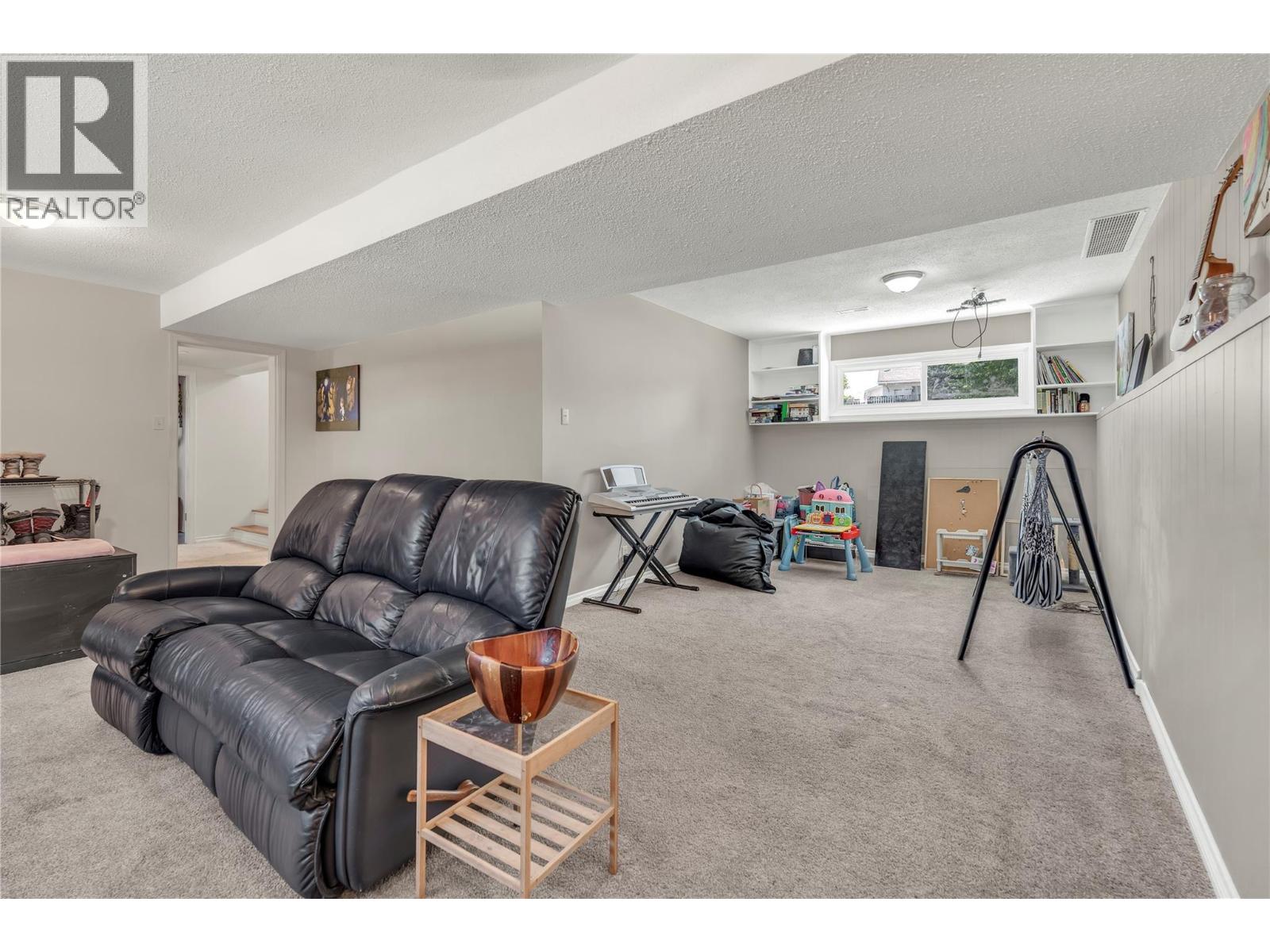 299 Panorama Crescent, Princeton