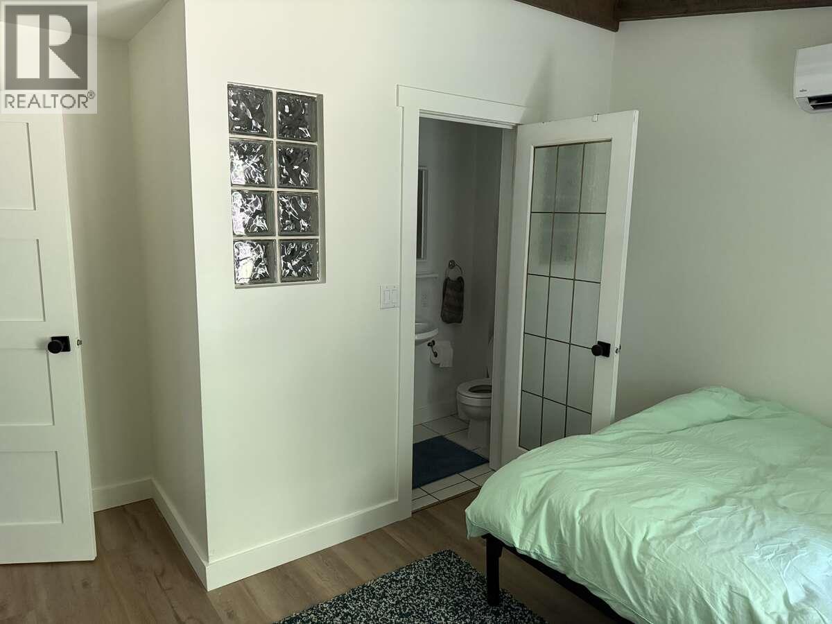 588 Alpine Lane E, Revelstoke