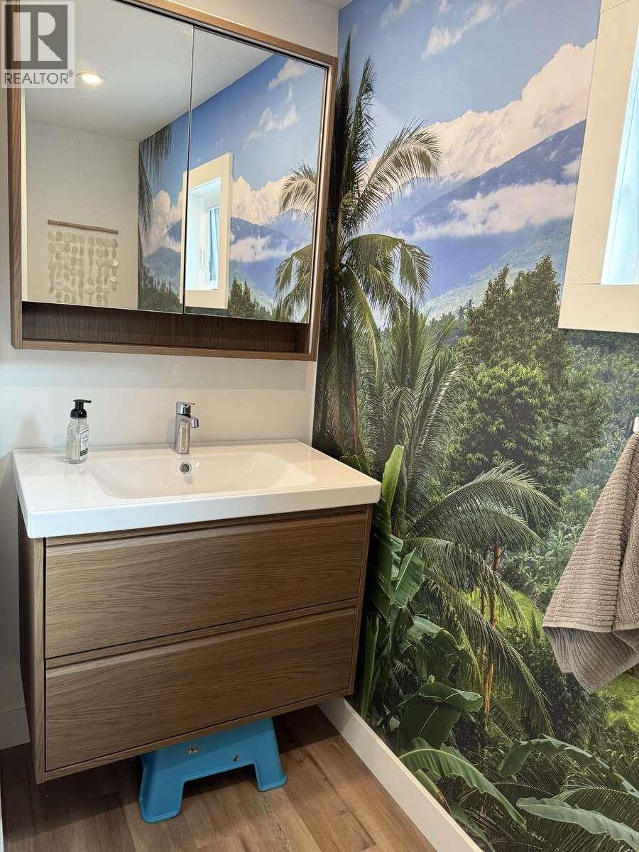 588 Alpine Lane E, Revelstoke