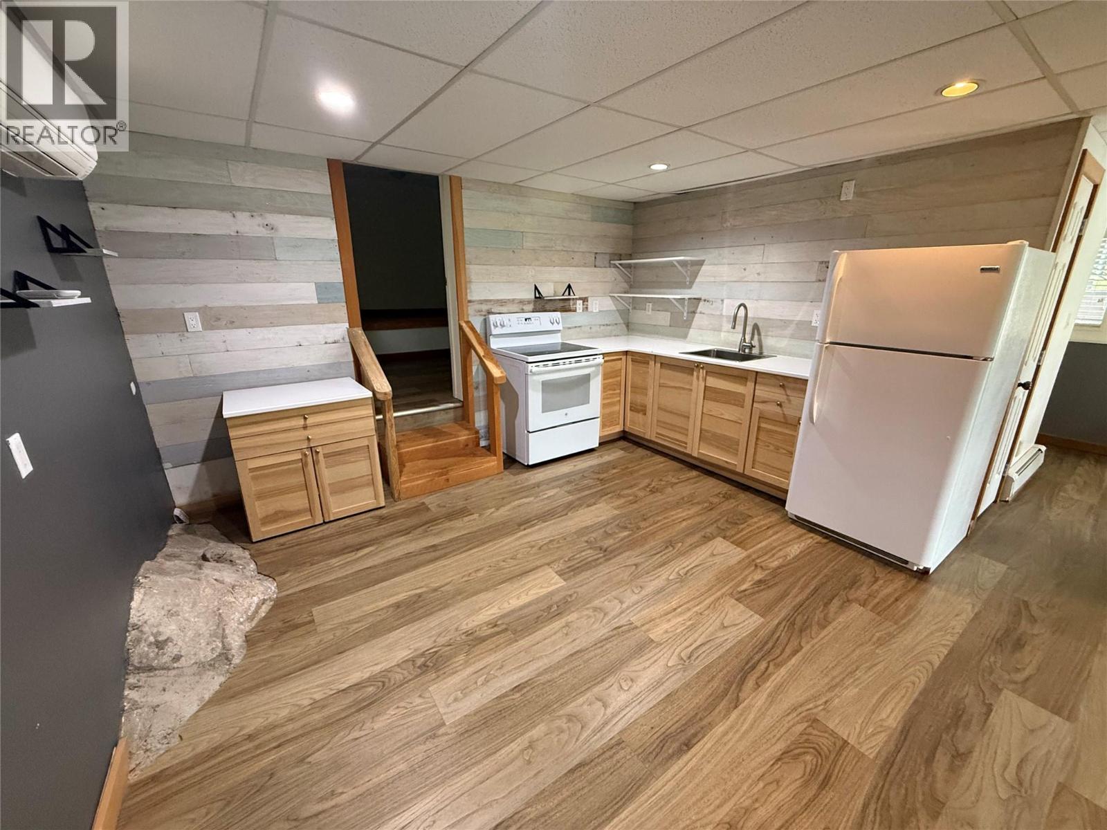 588 Alpine Lane E, Revelstoke