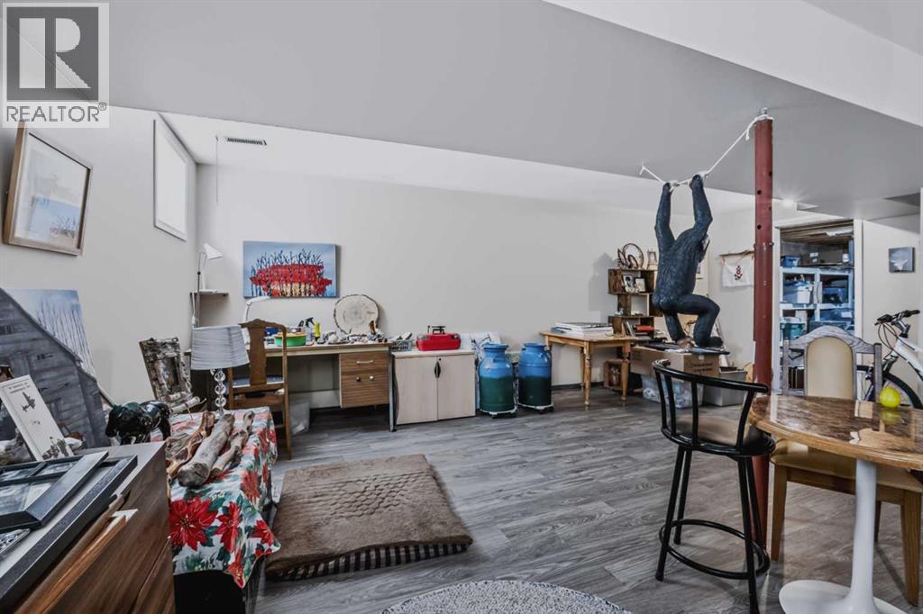 2806 22 Street - 21