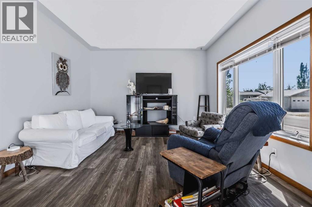 2806 22 Street - 5