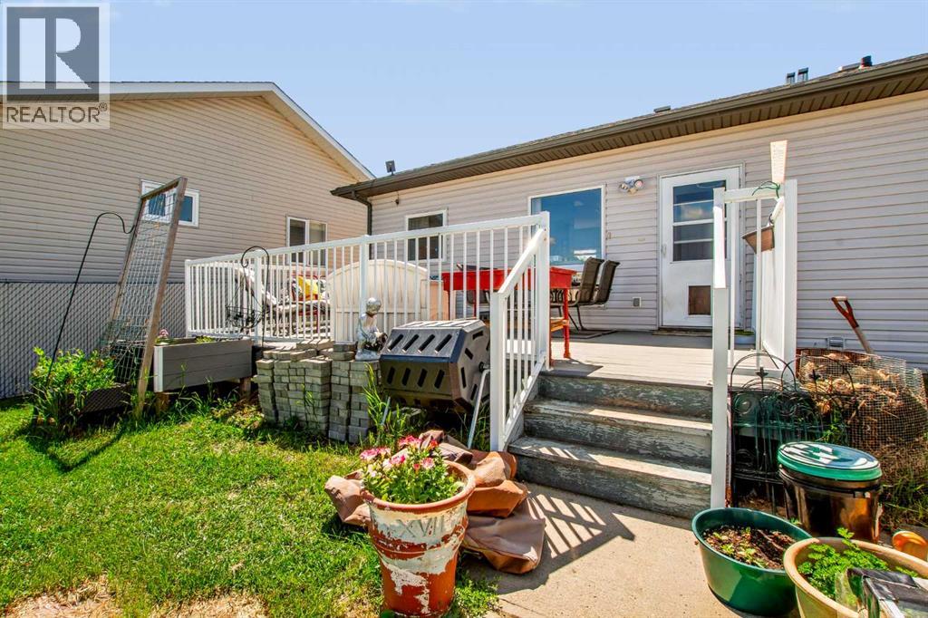 2806 22 Street - 27