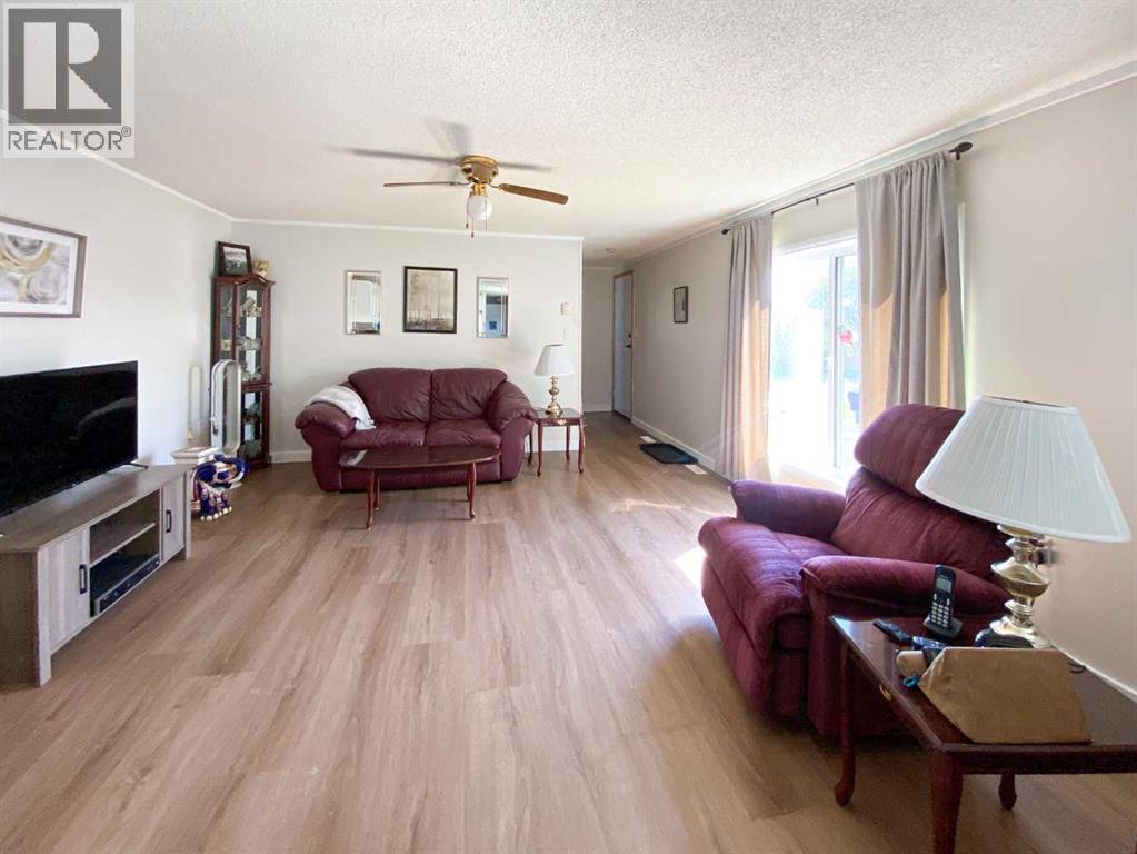 59, 5800 46 Street - 12