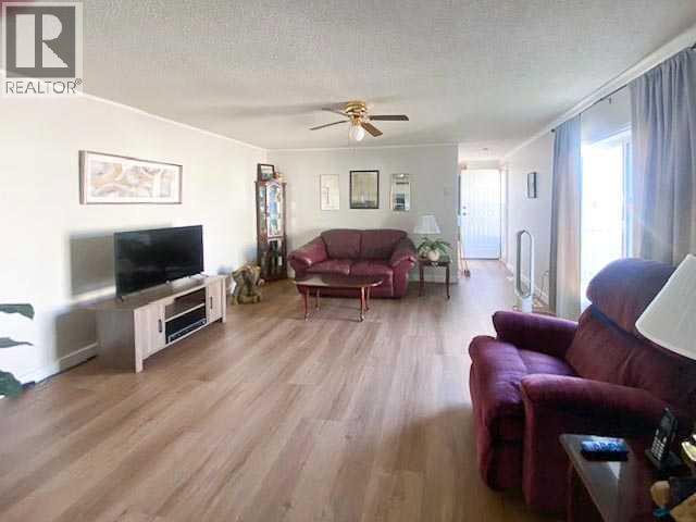 59, 5800 46 Street - 13