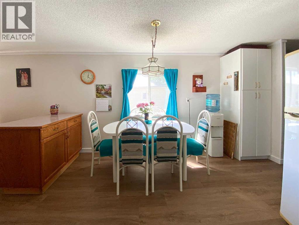 59, 5800 46 Street - 7