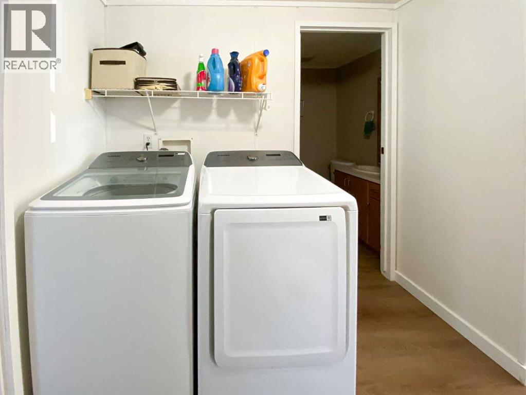59, 5800 46 Street - 5