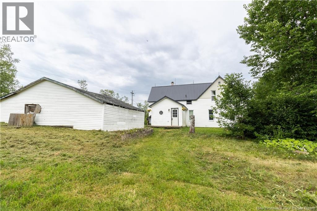 4390 Route 105 - Image 32