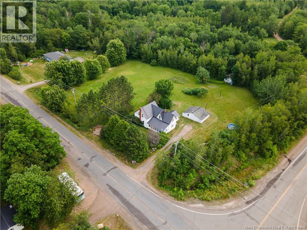 4390 Route 105 - Image 39