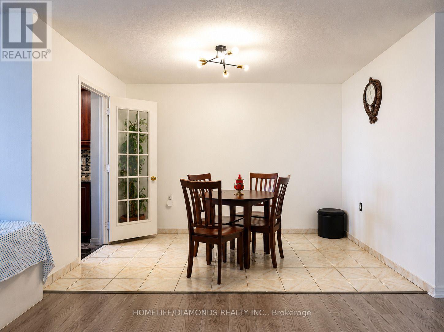 #1411 18 KNIGHTSBRIDGE ROAD - 4