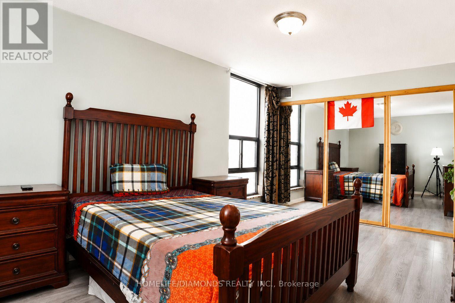 #1411 18 KNIGHTSBRIDGE ROAD - 16
