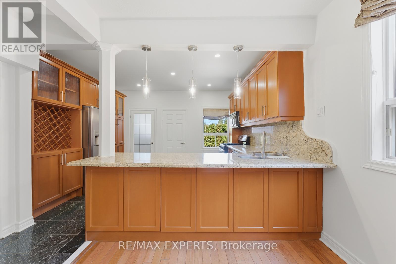 148 ASCOT AVENUE - 12