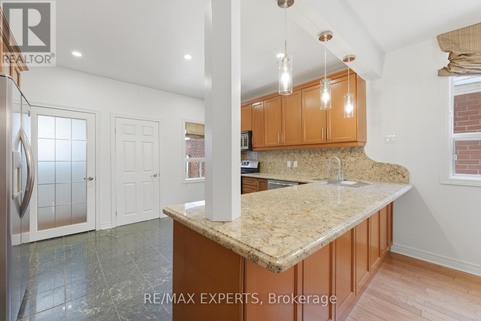 148 ASCOT AVENUE - 13
