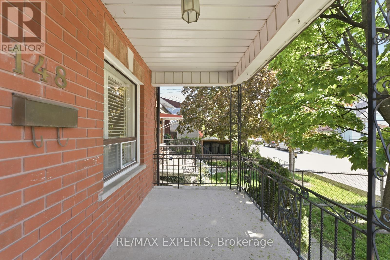 148 ASCOT AVENUE - 3