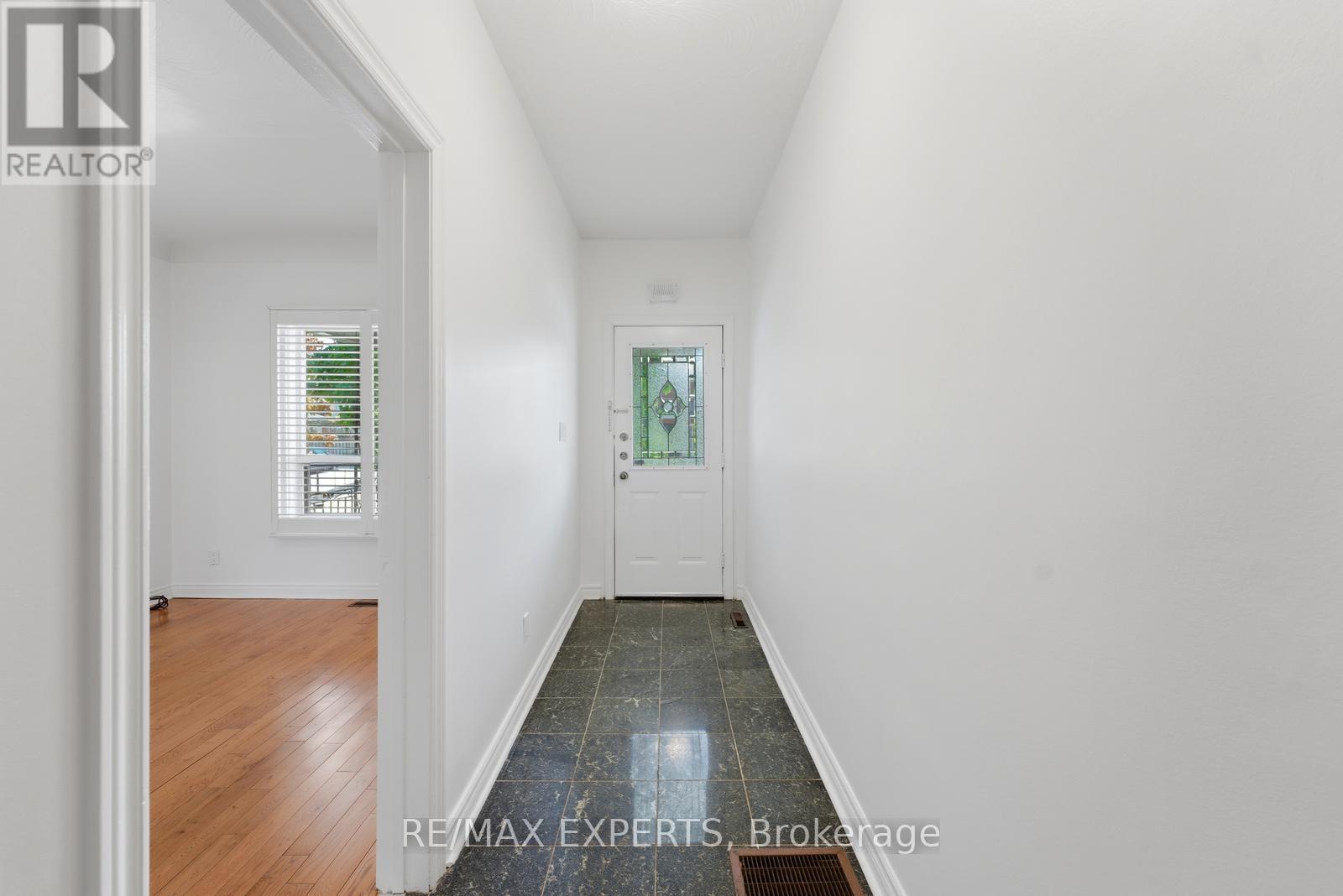 148 ASCOT AVENUE - 6