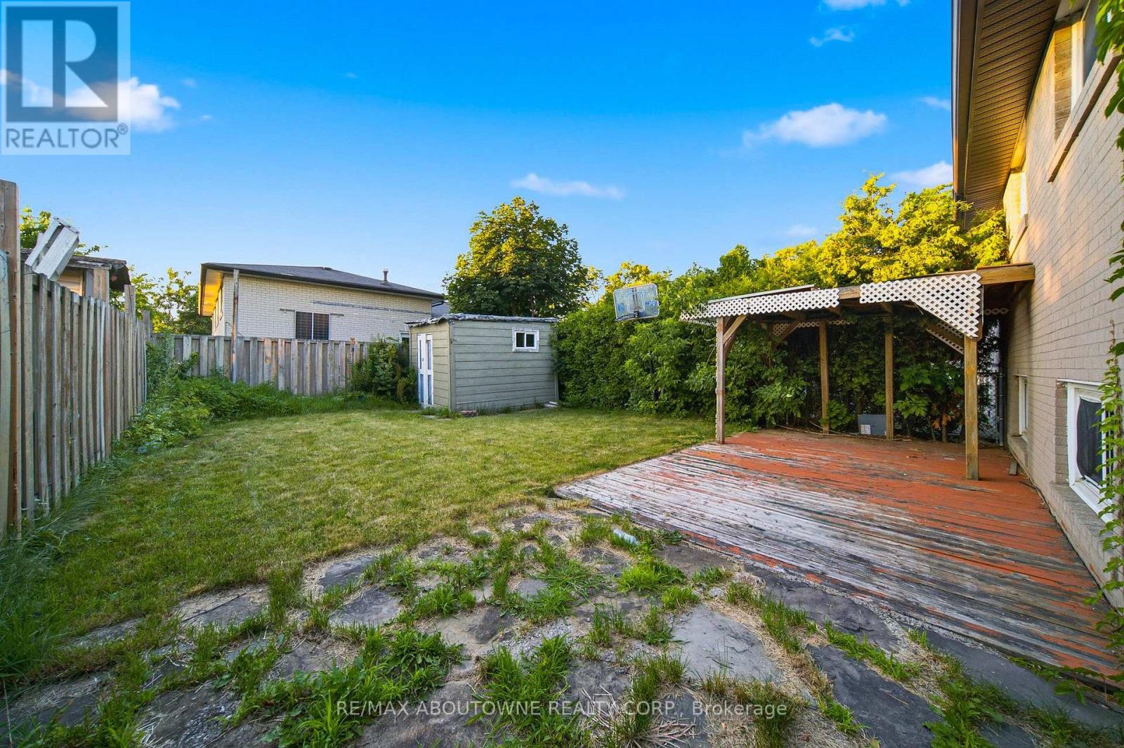 34 SEABORN ROAD - 24