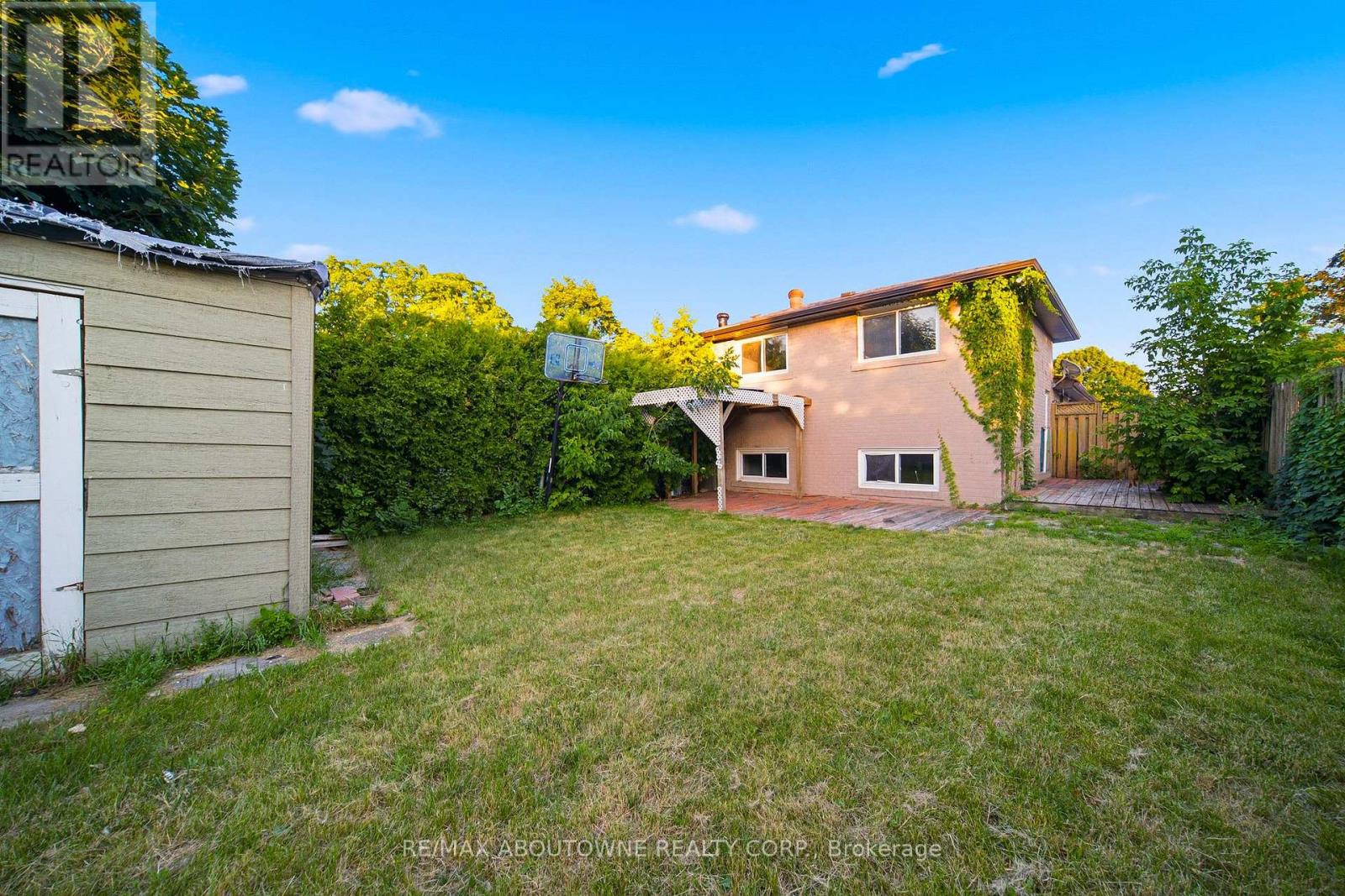 34 SEABORN ROAD - 26