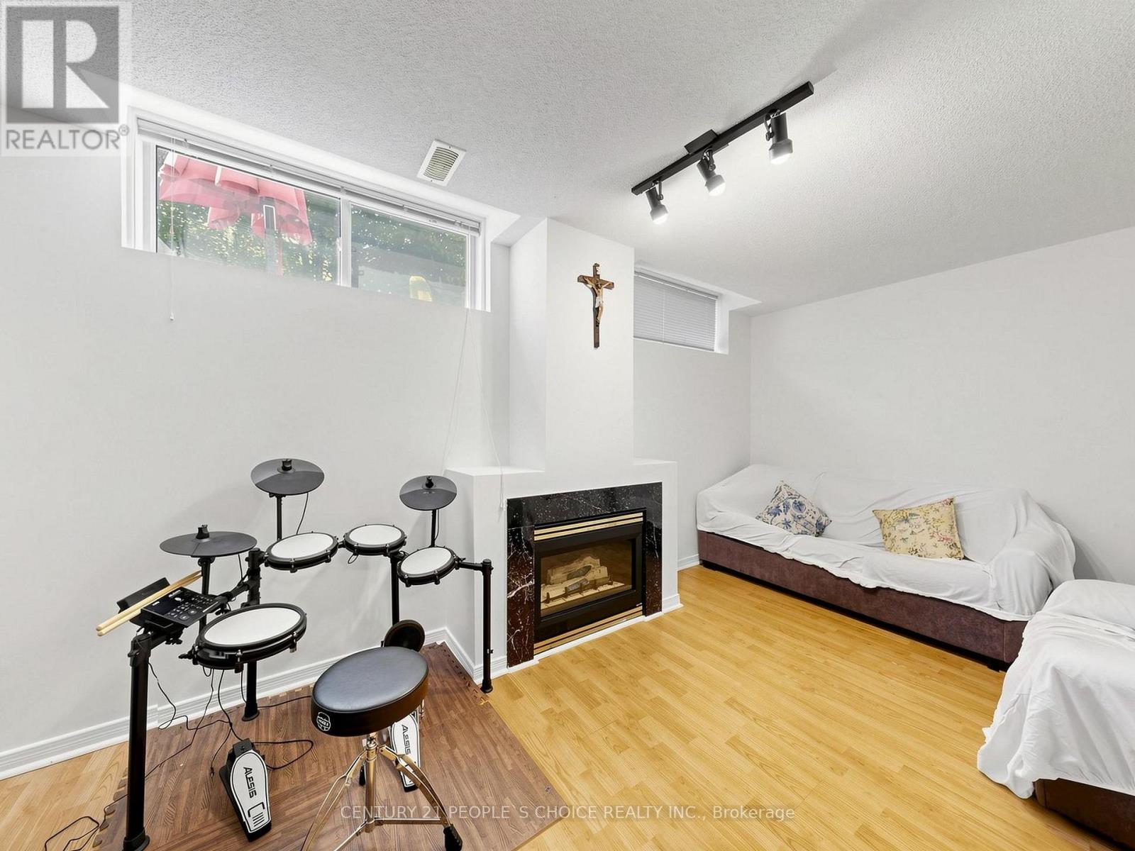 #125 1480 BRITANNIA ROAD W - Image 32