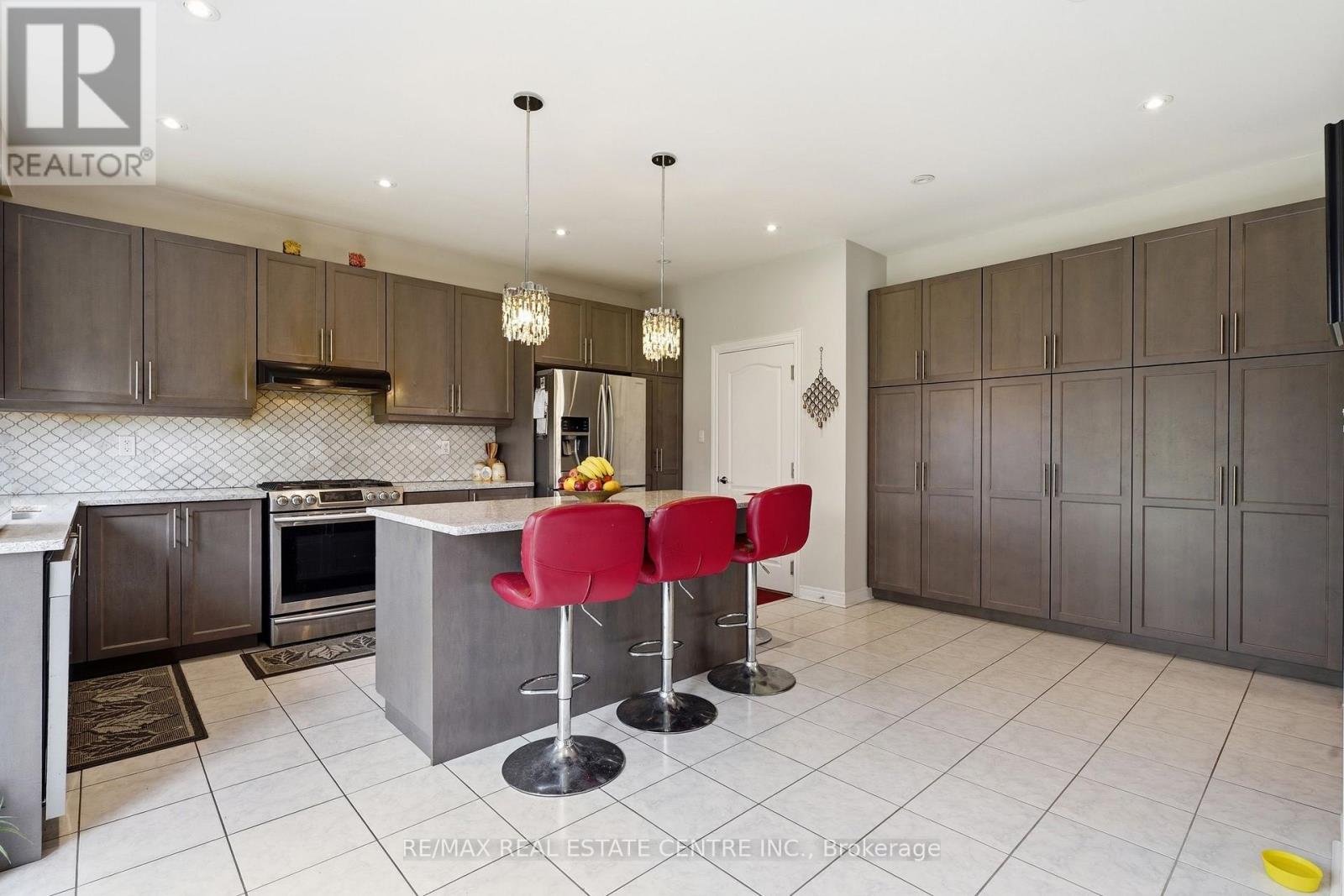 135 WATERMILL STREET - Image 11