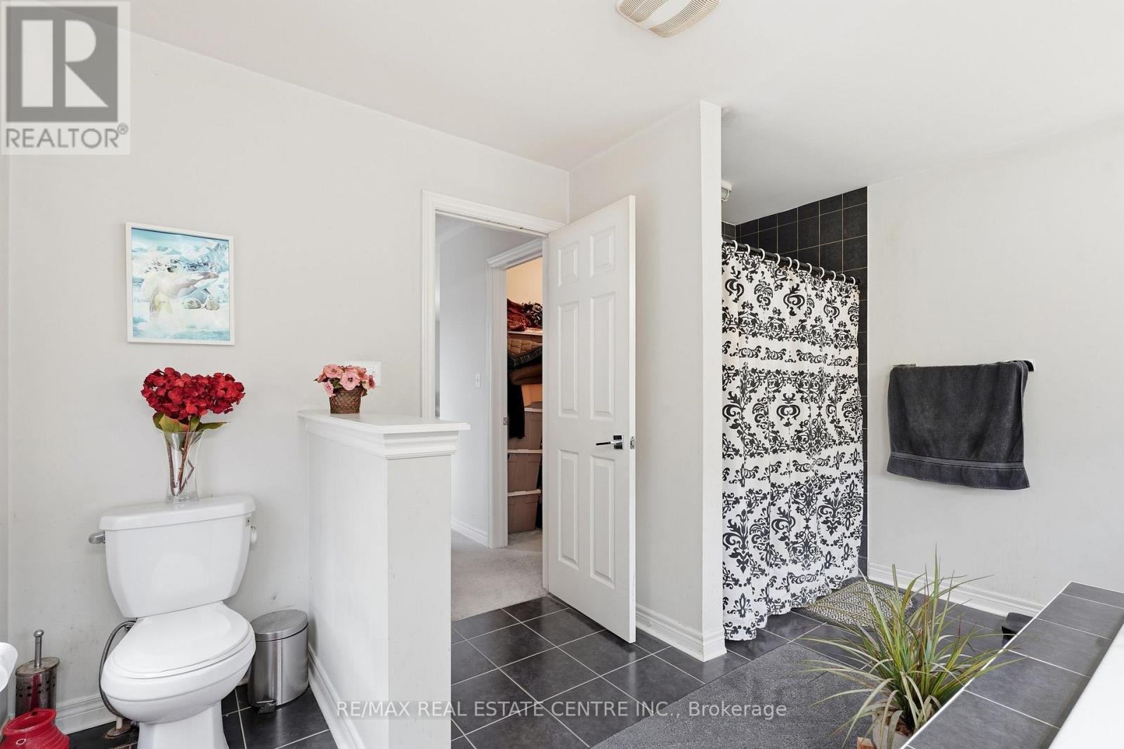 135 WATERMILL STREET - Image 25