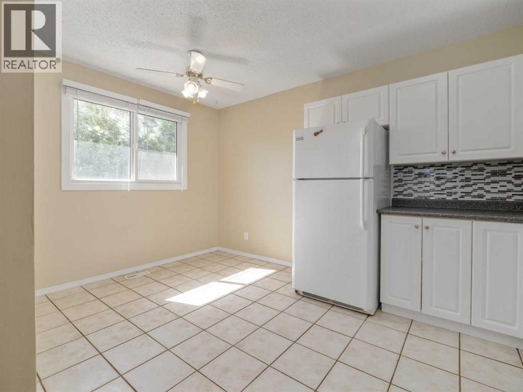 #2 269 Laval Boulevard W - 15