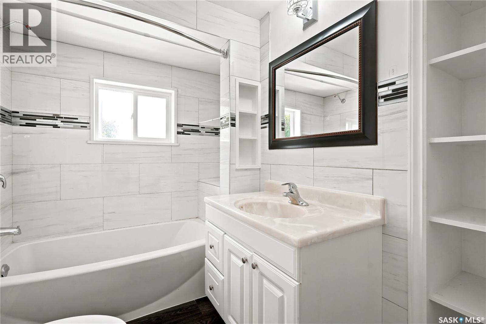 4240 8th AVENUE - 26