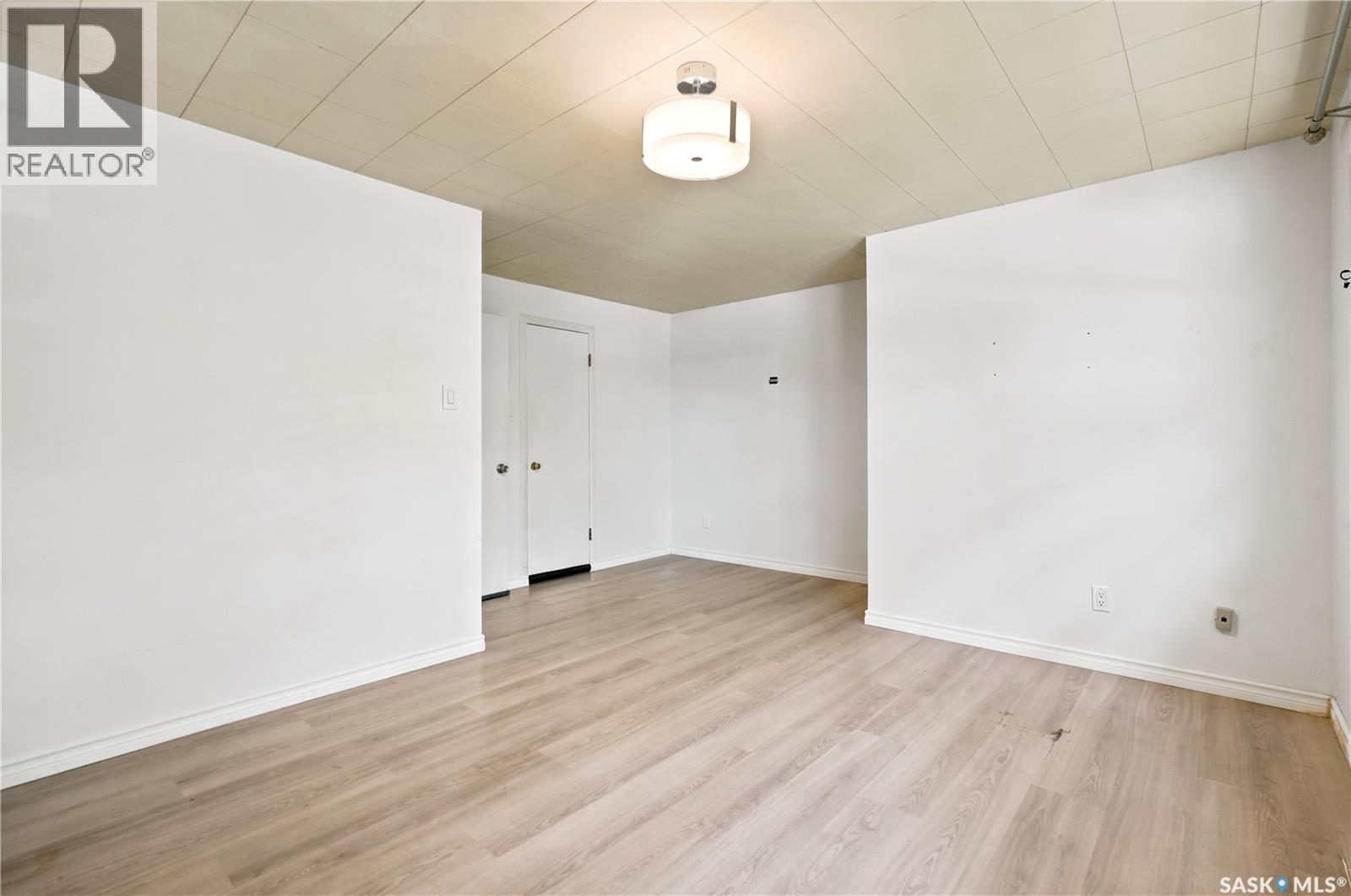 4240 8th AVENUE - 29