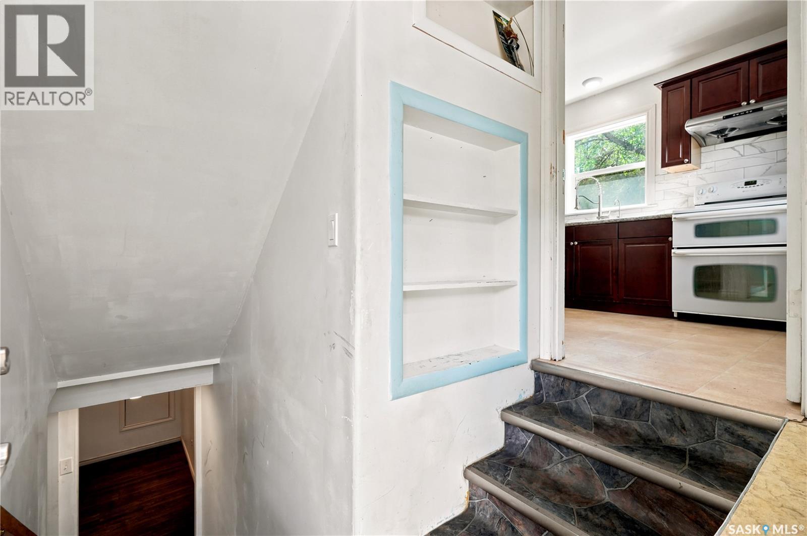4240 8th AVENUE - 31