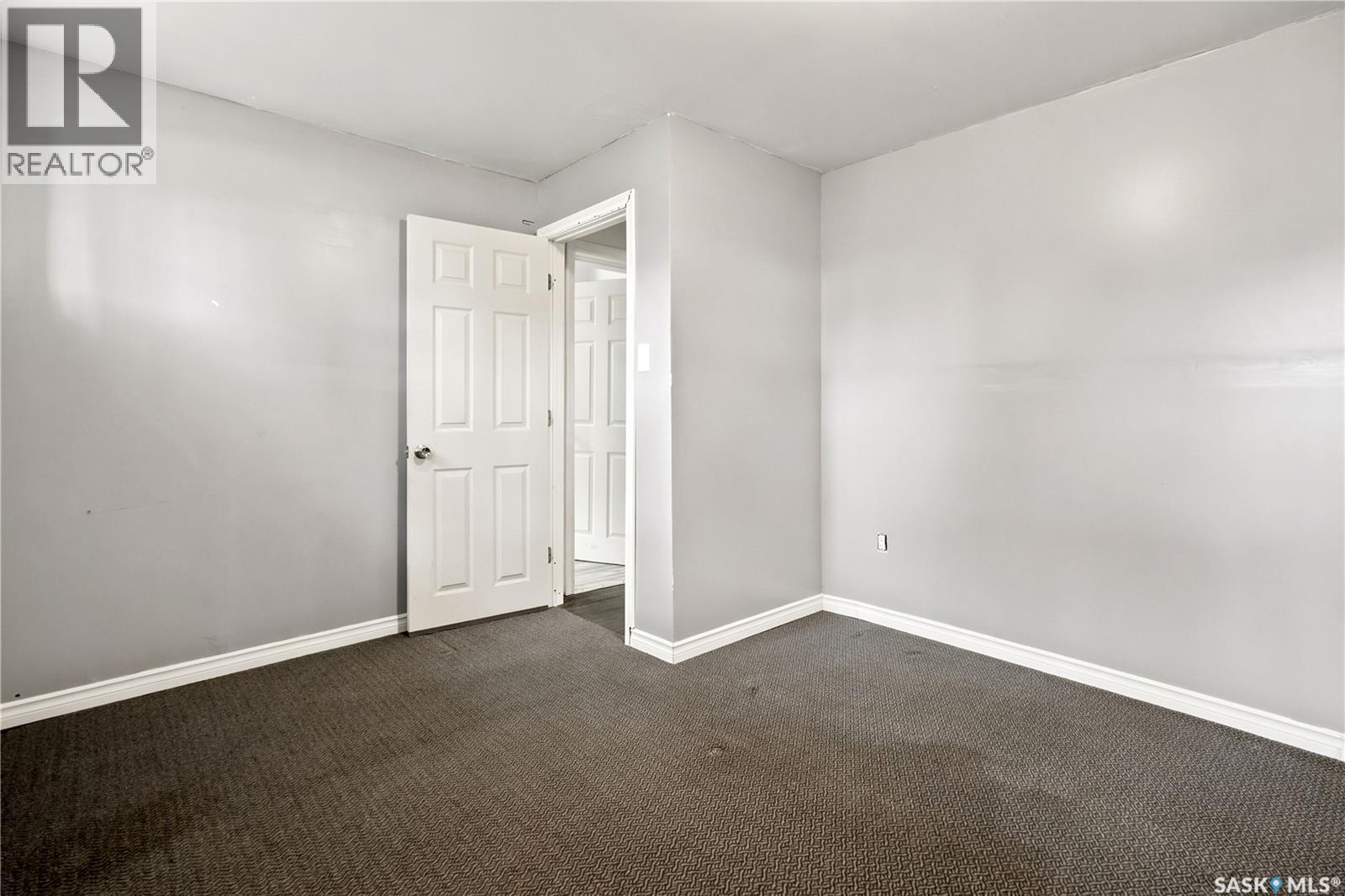 4240 8th AVENUE - 37