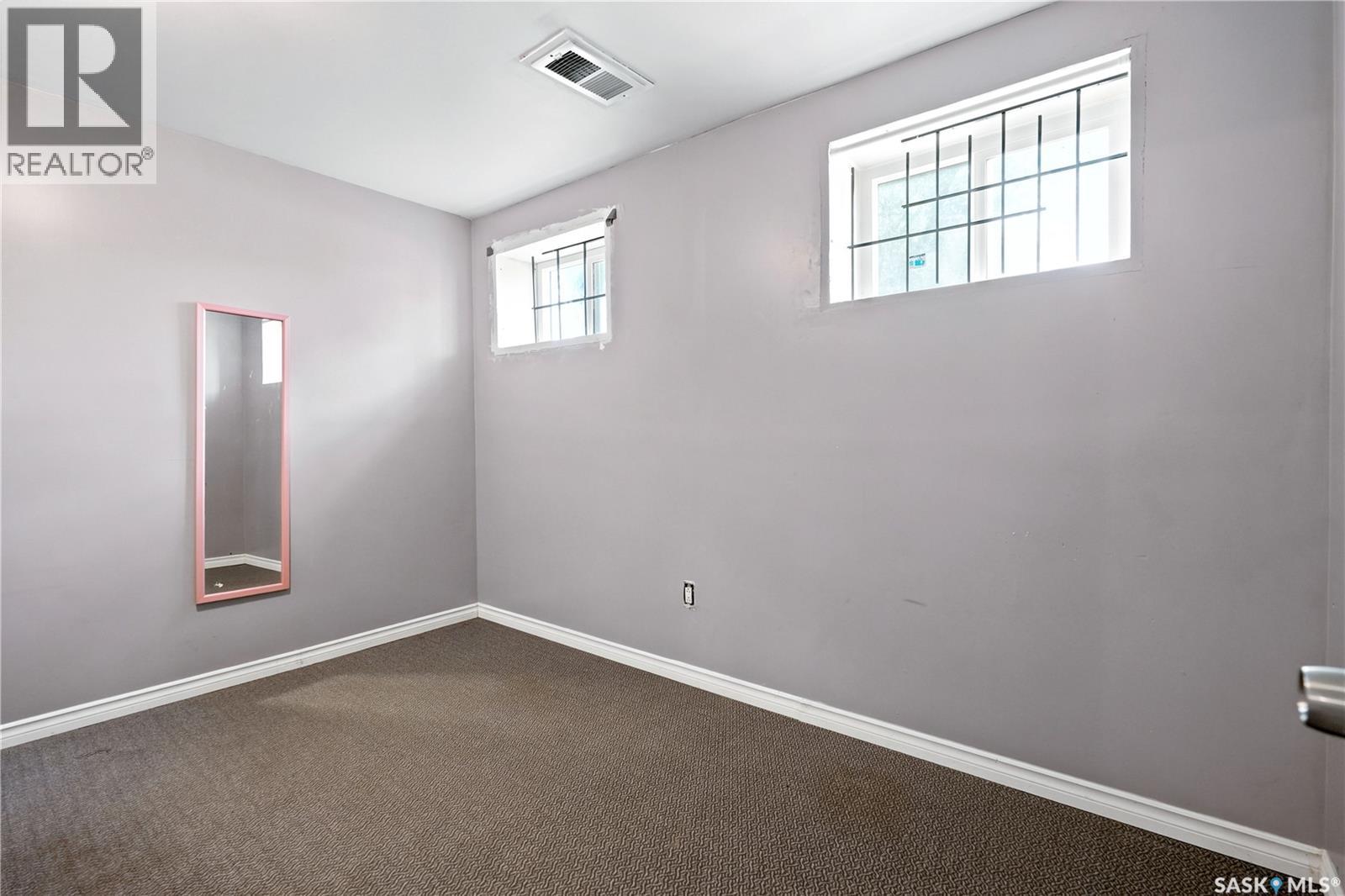 4240 8th AVENUE - 38