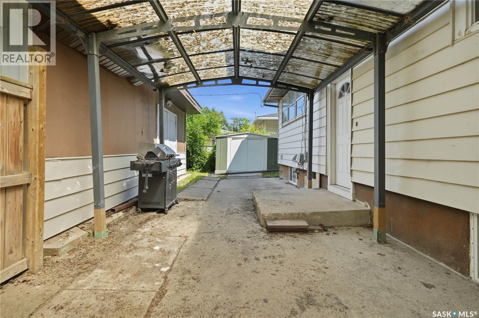4240 8th AVENUE - 46