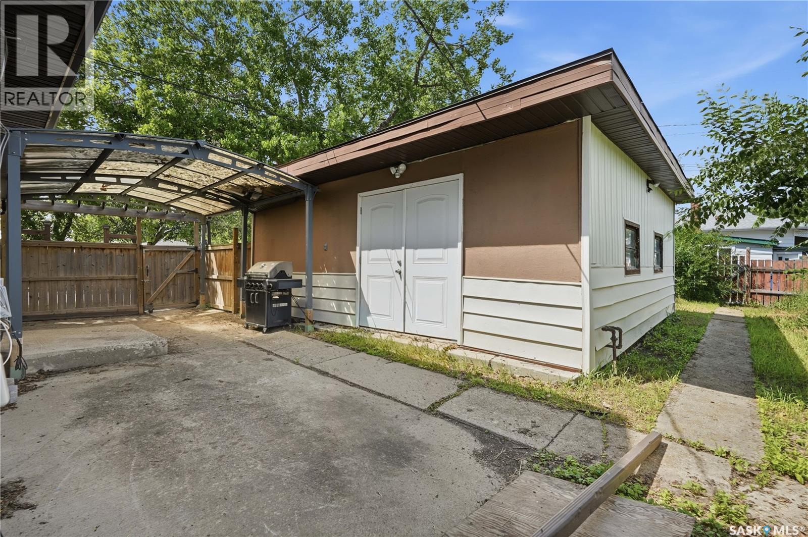4240 8th AVENUE - 47
