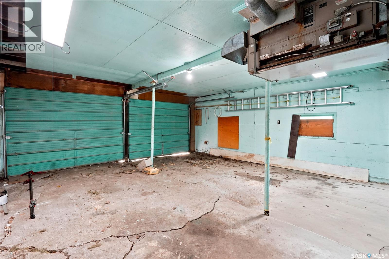 4240 8th AVENUE - 50