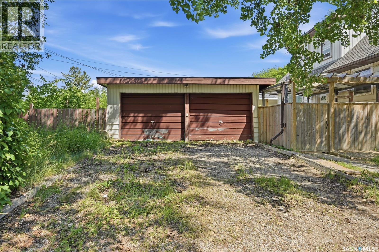 4240 8th AVENUE - 52