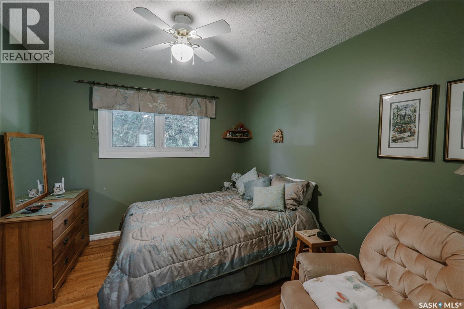 2704 Preston AVENUE S - 13