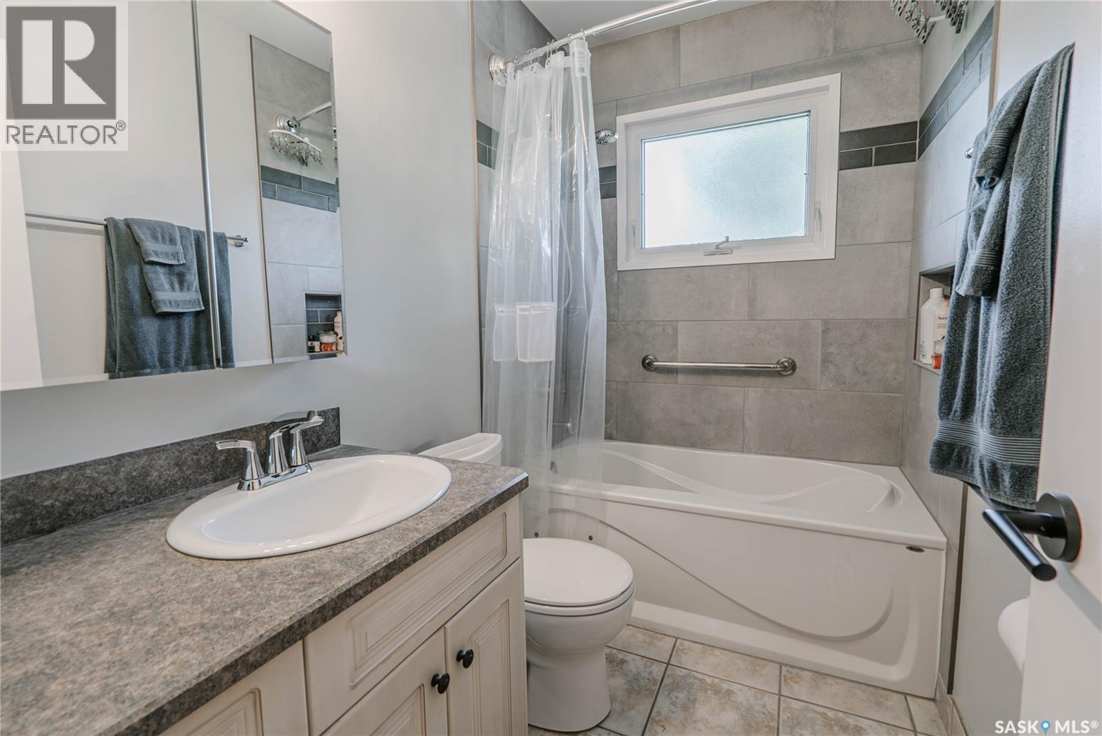2704 Preston AVENUE S - 15