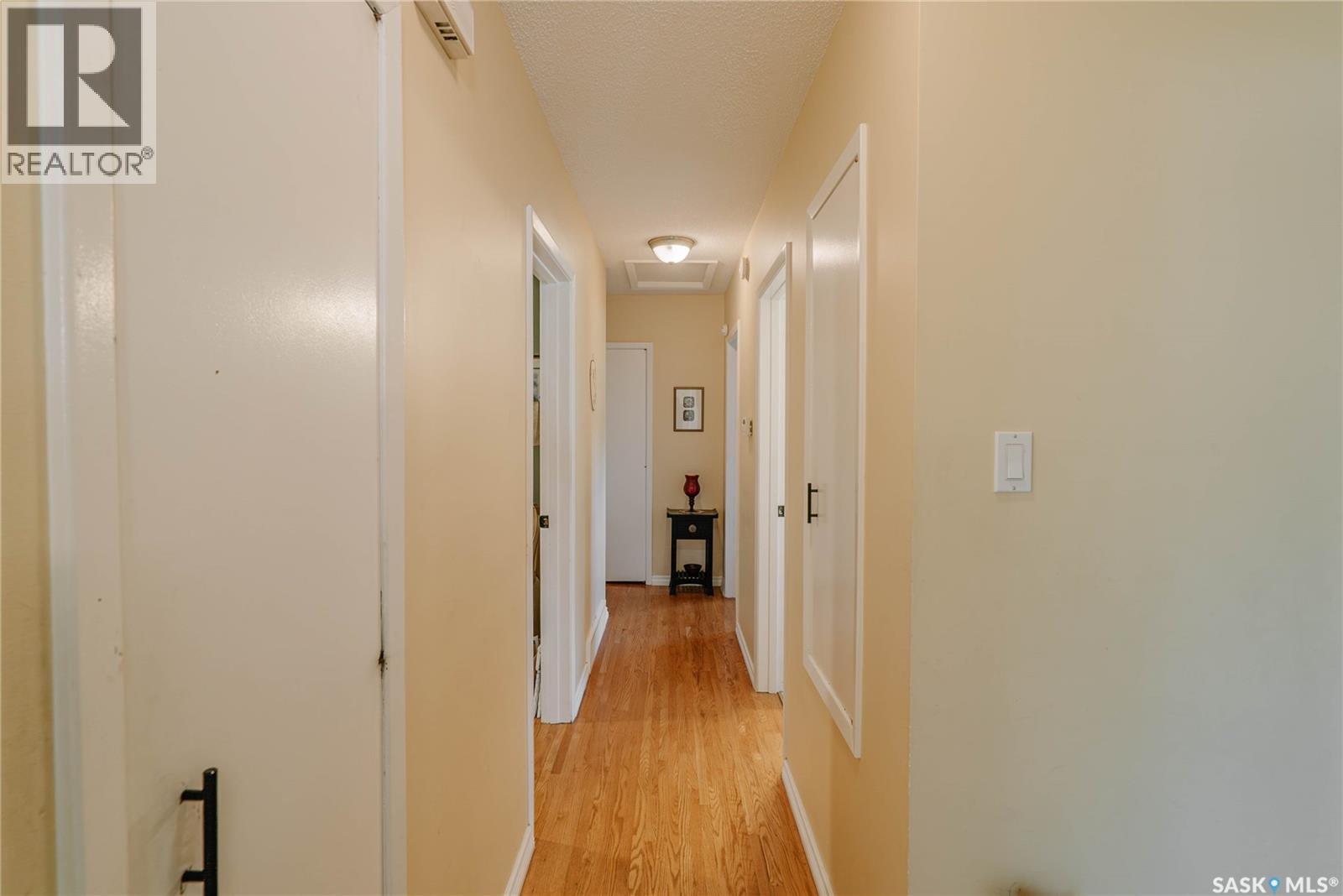 2704 Preston AVENUE S - 18