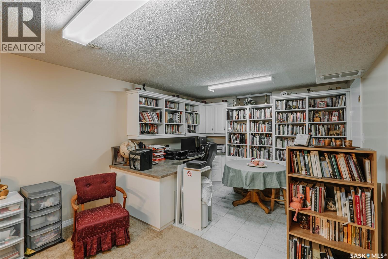 2704 Preston AVENUE S - 19