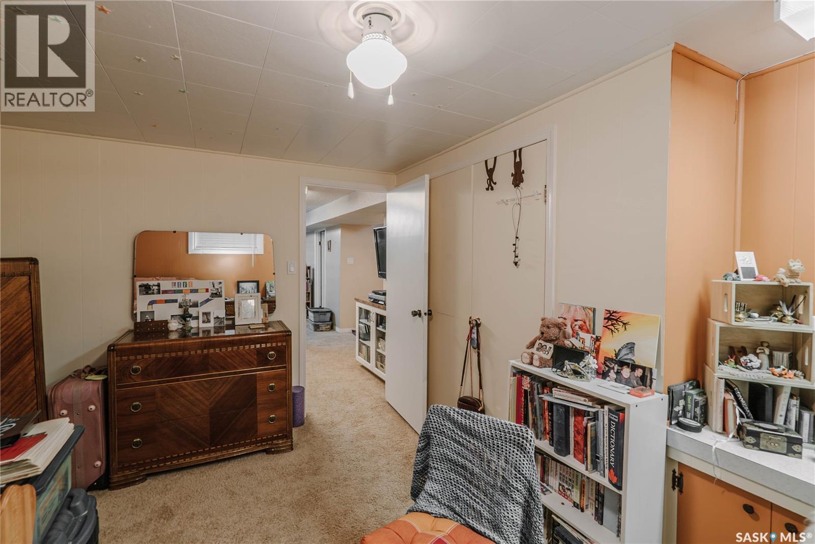 2704 Preston AVENUE S - 26
