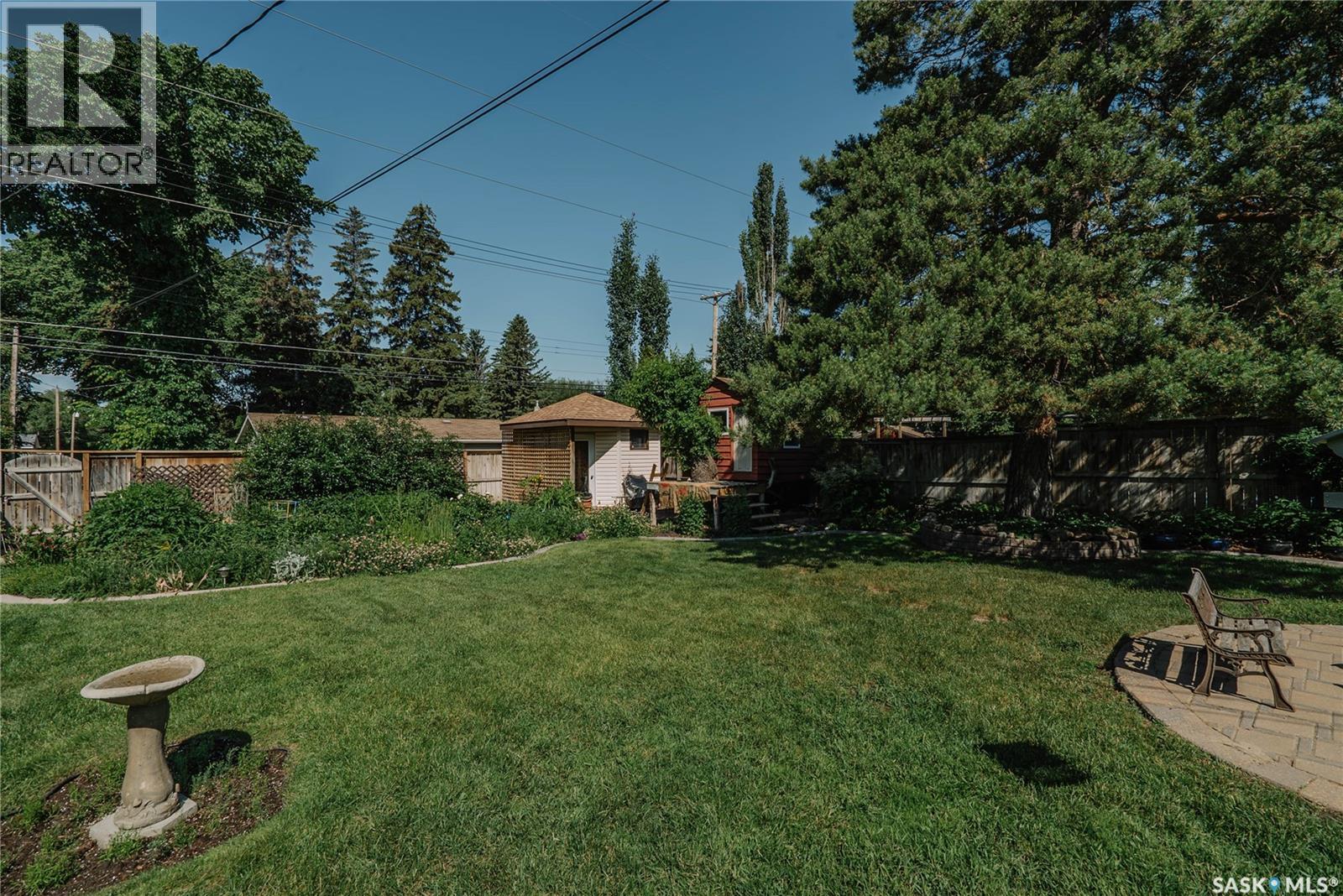 2704 Preston AVENUE S - 29
