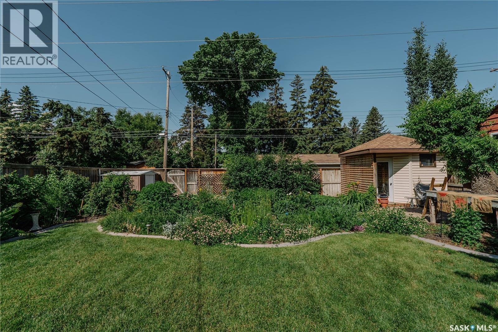 2704 Preston AVENUE S - 30