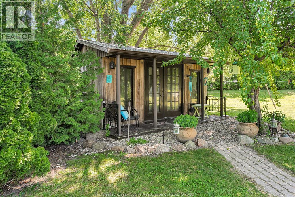 316 EAST RUSCOM RIVER ROAD - 11