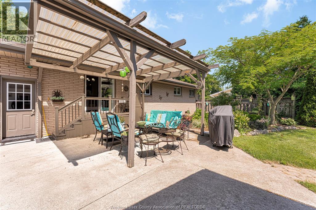 316 EAST RUSCOM RIVER ROAD - 13