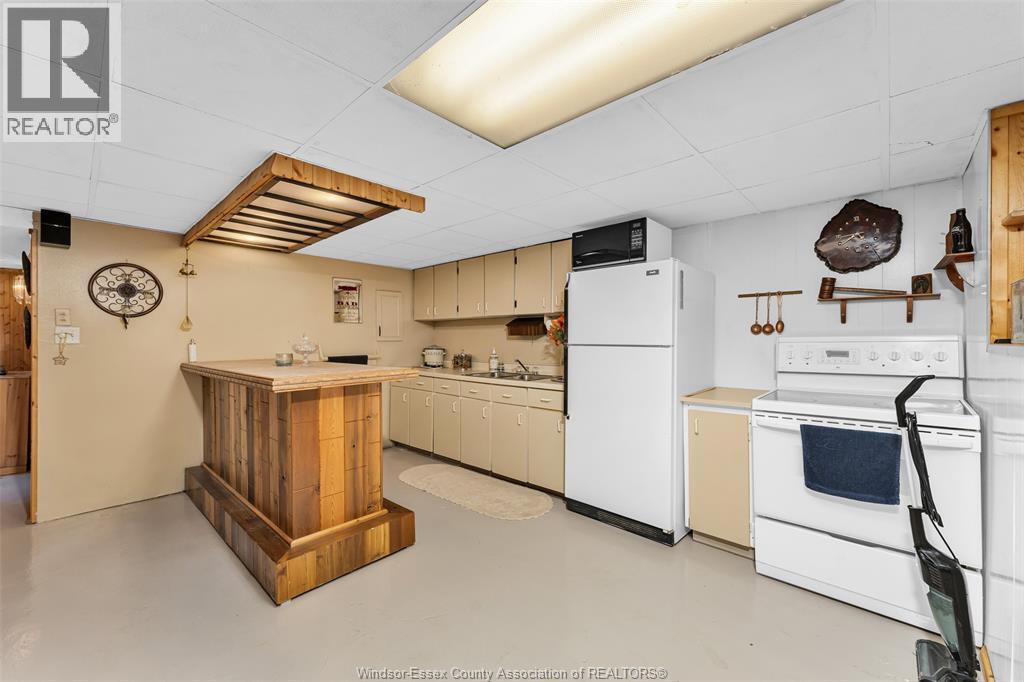 316 EAST RUSCOM RIVER ROAD - 27