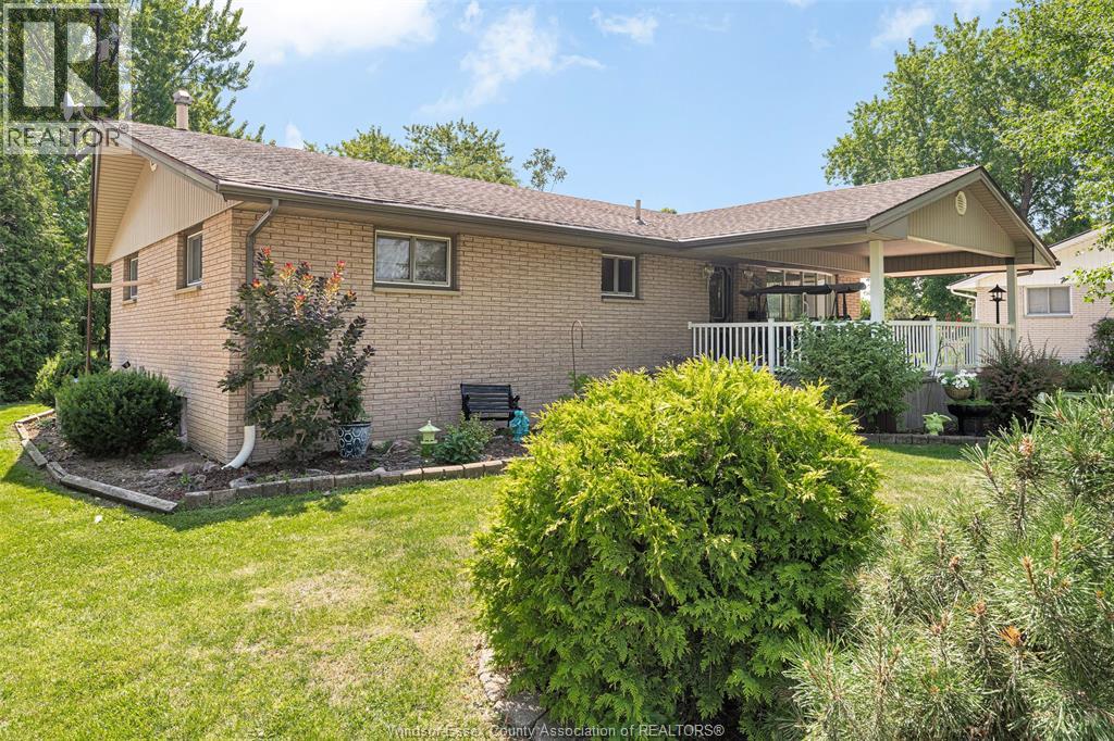 316 EAST RUSCOM RIVER ROAD - 3