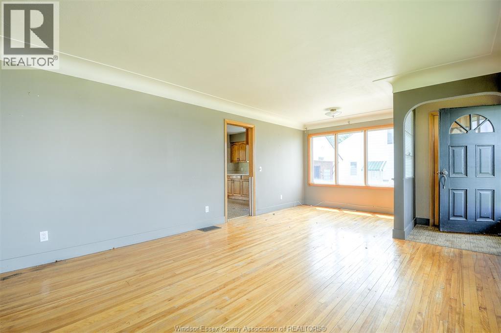 209 SANDWICH STREET North - 16